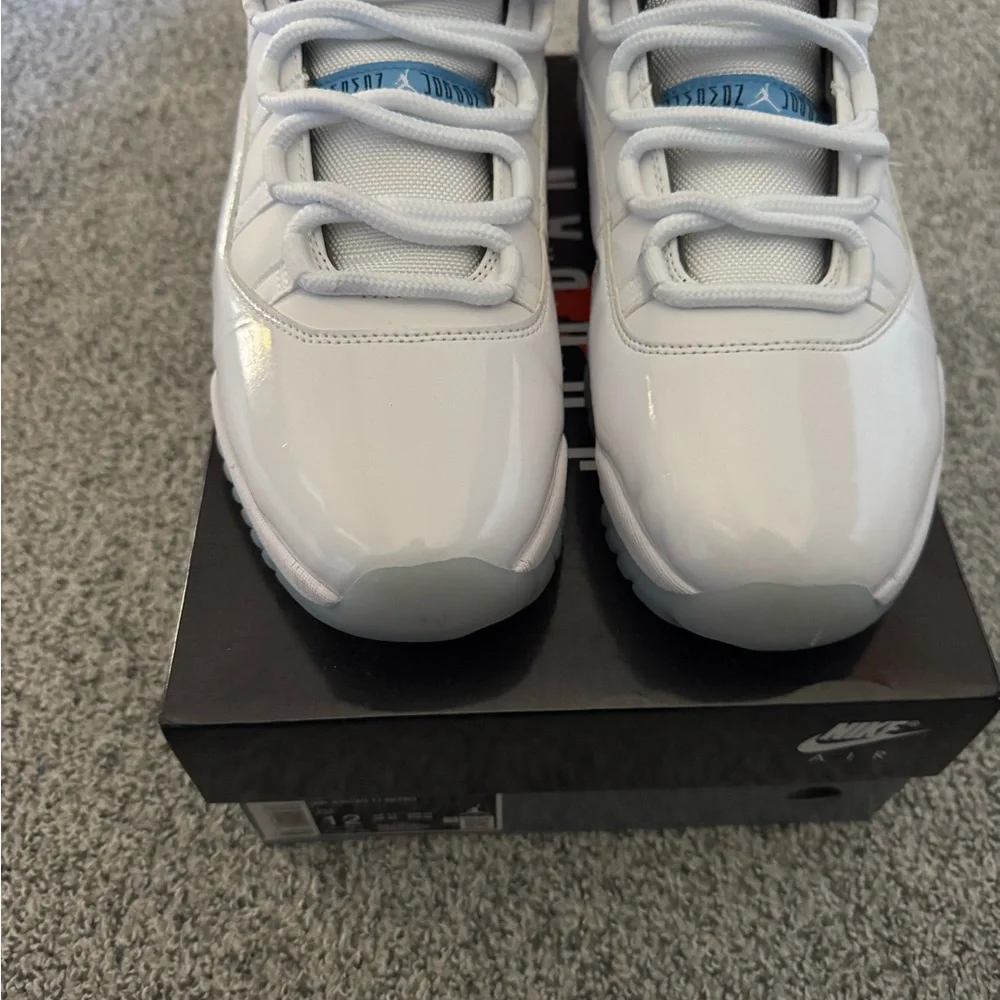 Men’s Jordan 11 Legend Blue High - Picture 6 of 9